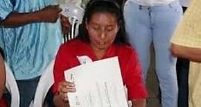 Gobierno hace realidad la titulacin de tierras a familias bocatoreas