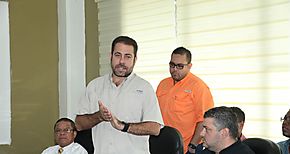 Ministro Etchelecu se rene con comerciantes de Coln