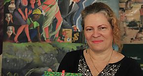 Rita Teresa Fernndez hace arte con residuos plstico