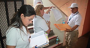 BHN entrega ttulos de propiedad  40 aos despus 