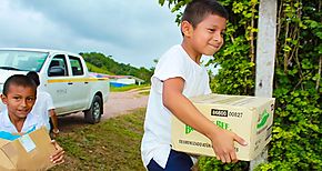 Segunda jornada de entrega de alimentos y legumbres a los comedores comunitarios en Cocl