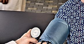 Un estudio sugiere que la hipertensin duplica el riesgo de muerte por COVID19