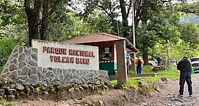 Rehabilitarn senderos del Volcn Bar  