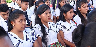 Las mujeres mantienen mejor el rendimiento en las pruebas de conocimiento