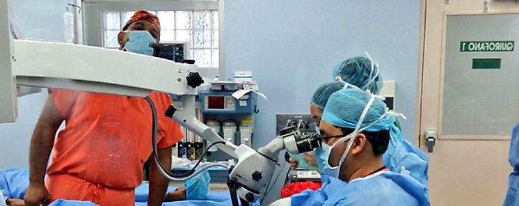 OMS pide vacunacin para trabajadores mdicos tras muerte de ms de 115000