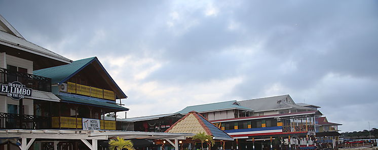 Restricciones de zarpe en Isla Coln 