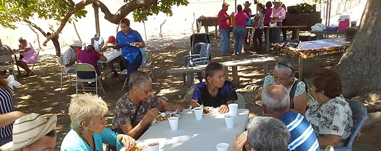 Jornada recreativa para los adultos mayores del Programa 120 a los 65