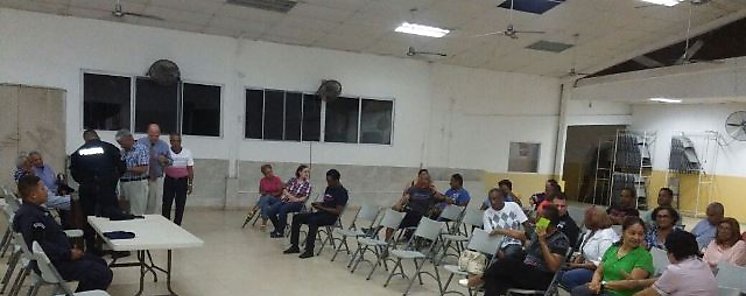 Moradores del barrio El Maestro forman parte del programa Vecinos Vigilantes