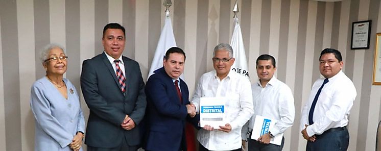 Comisin Tcnica Distrital entreg lista de aspirantes a jueces de paz al Alcalde 