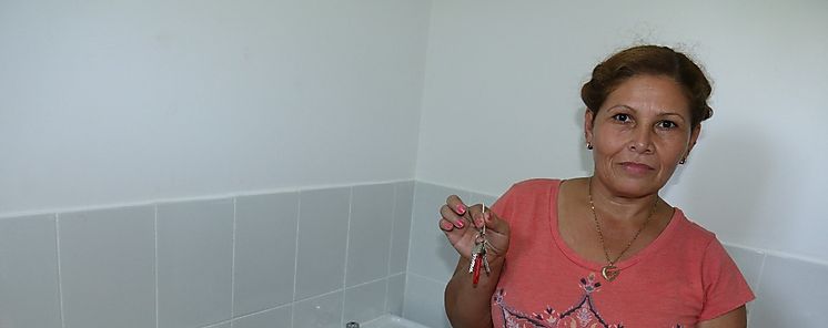 Familias de Las Palmitas y Llano Largo de Los Santos beneficiados con Sanidad Bsica 