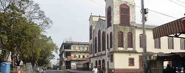 Fiestas ilegales en Coln 