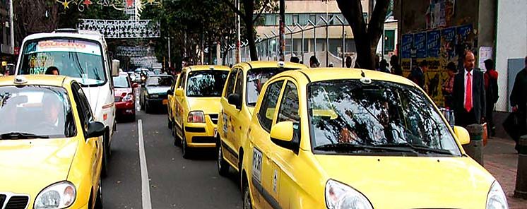Defensora invita a palancas de taxis y prestatarias en Veraguas a mantener el dilogo