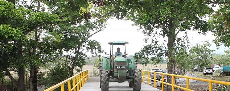 Se inaugura nuevo puente en Cascajilloso Mariato