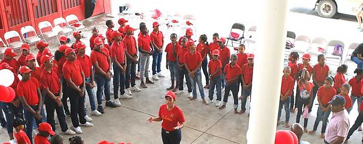 Bomberos de Zona Regional de Coln festejan aniversario de brigada infantil y juvenil