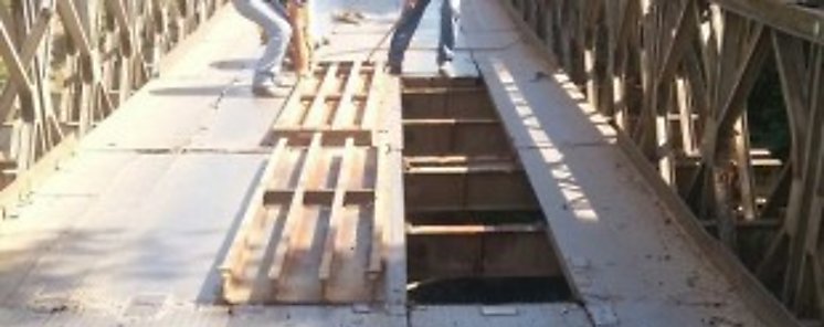 Se instala primer puente modular en Los Santos