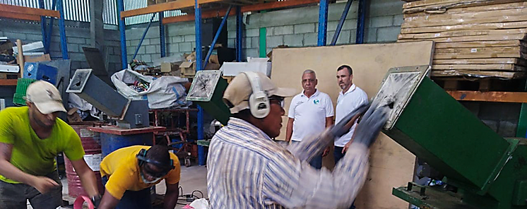 Empresas Bern SA hace donacin a Remar Panam