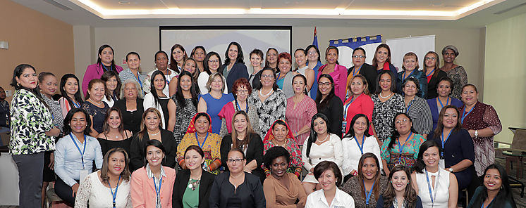 Mujeres polticas optimizan sus habilidades para competir en las elecciones