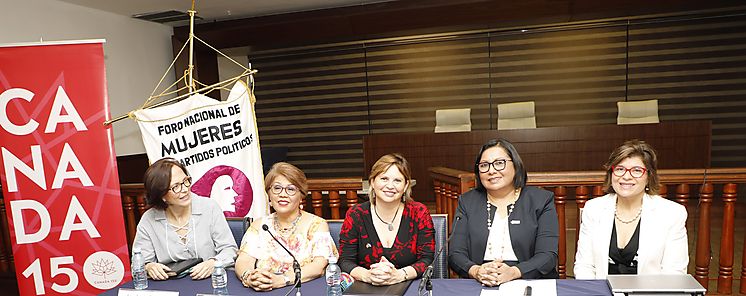 Barreras invisibles candidatas transparentes Promoviendo la participacin democrtica de las mujeres en Panam