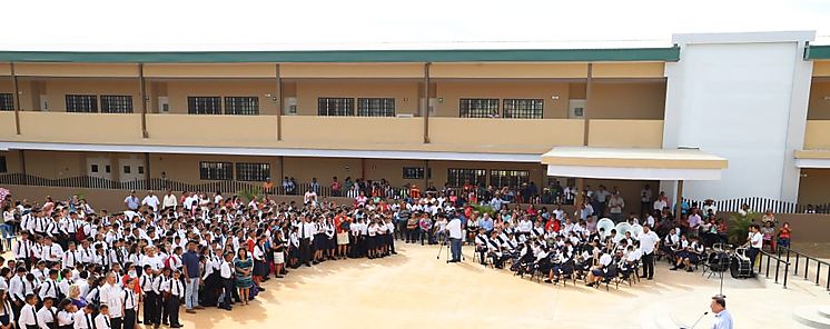 Varela inaugur el Centro Educativo Integral Joaqun Jos Vallarino
