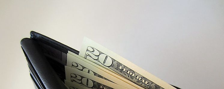 Cuanto ms dinero lleve una cartera perdida ms probable ser que la devuelvas