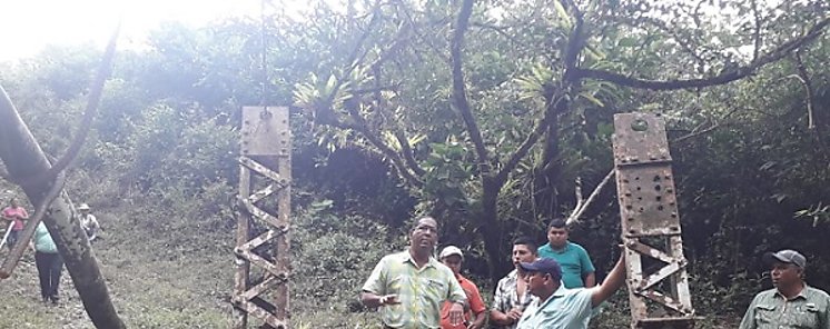  MOP realiza gira de inspeccin en el puente zarzo sobre el ro Escarrea en Bugaba