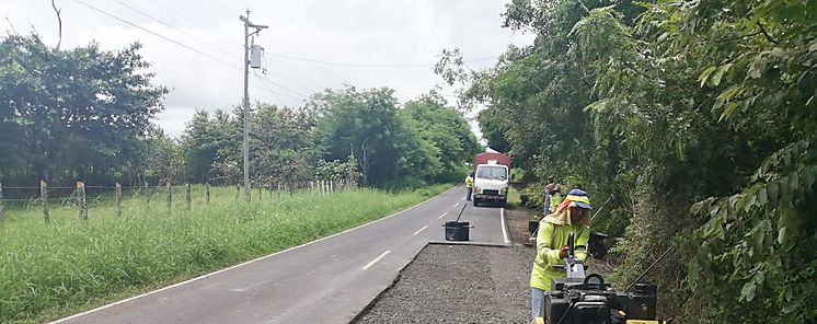 Colocan asfalto en diversos corregimientos de la provincia de Los Santos y se atienden caminos de produccin