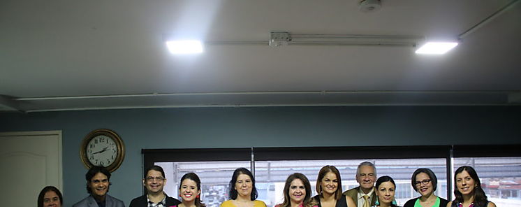 Mujeres lderes mediante el Canal de Empresarias
