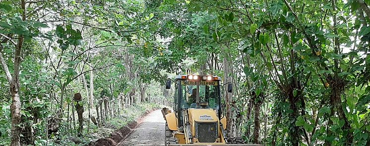 Inician trabajos en Caminos de Produccin en el corregimiento de La Estrella en Bugaba