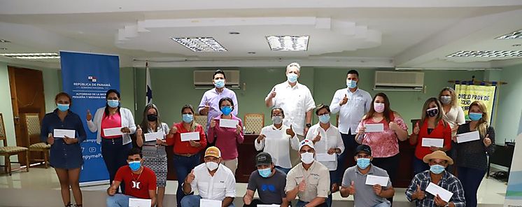 Emprendedores recibieron capital semilla en Herrera