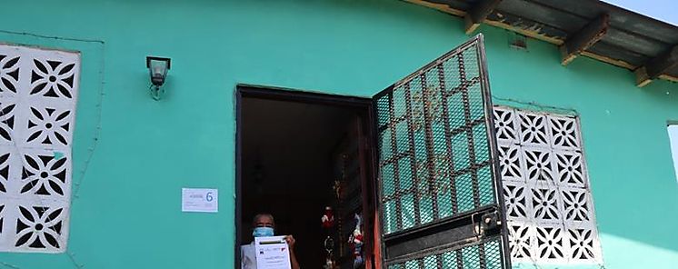  Familias de San Miguelito reciben sus ttulos de propiedad