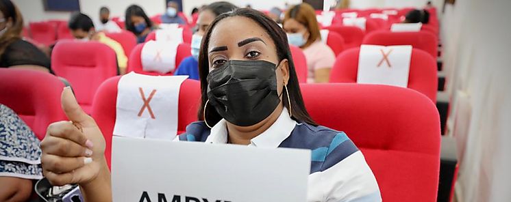 Gobierno Nacional entrega Capital Semilla generar plazas de empleo en Coln