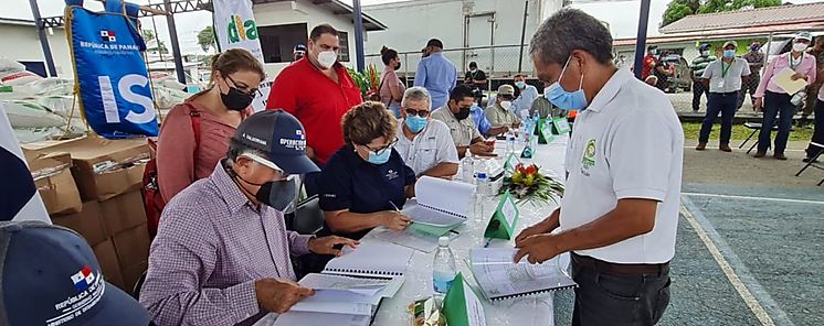 100 mil balboas para productores bocatoreos afectados por las inundaciones
