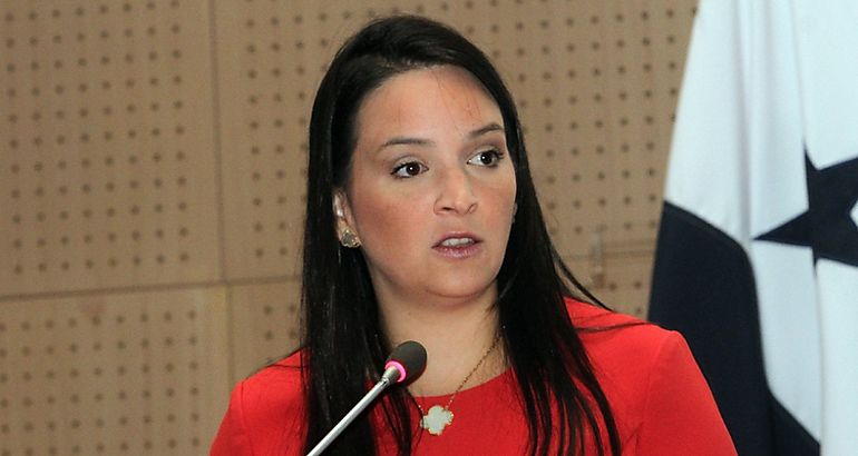  Viceministra Navarro