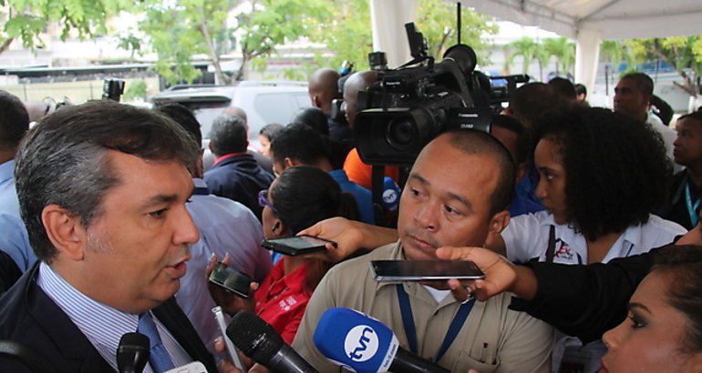 Dr Alfredo Castillero Hoyos