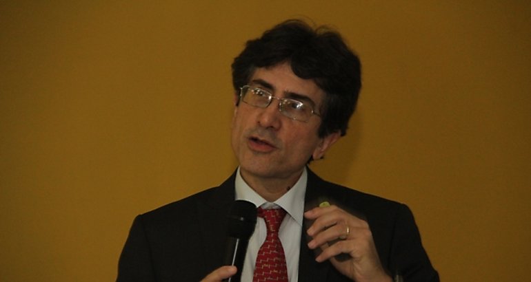 Dr Ricardo Ungo