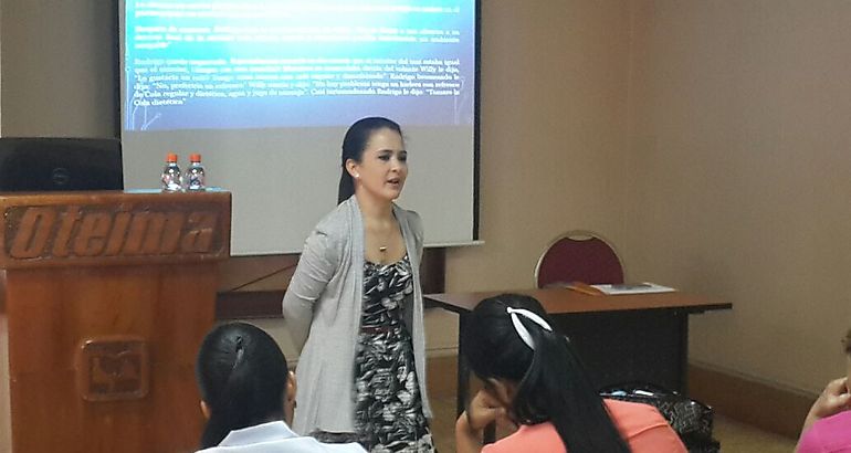 Capacitacin a funcionarios