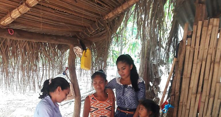 Evalan a familias para Techos de Esperanza