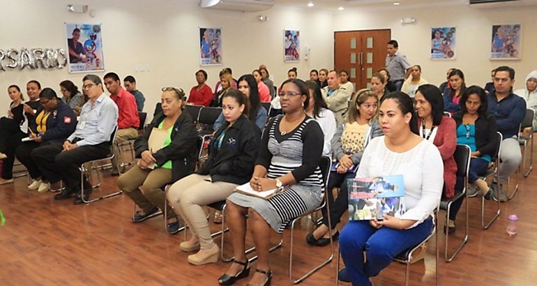 Colaboradores del MIDES