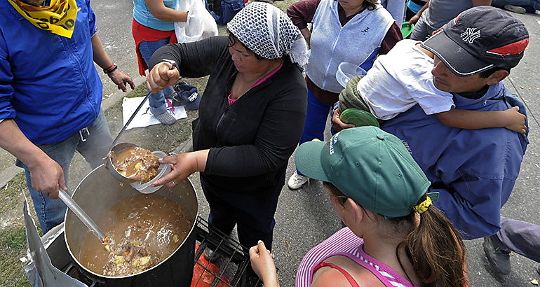 Comida comunitaria  hambre