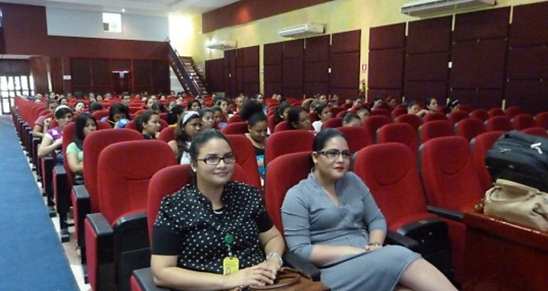 Conferencia VIHSIDA en la UP