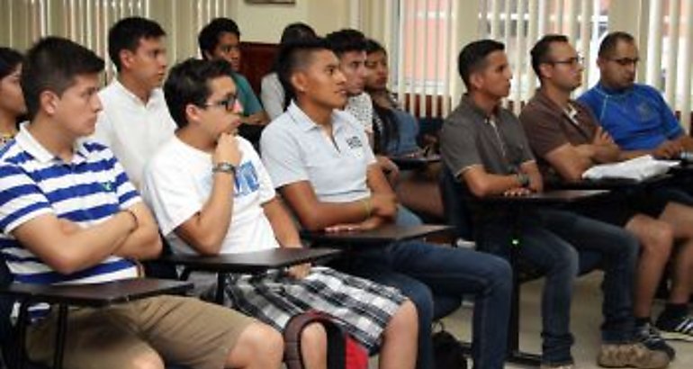 Estudiantes de la ESPE visitan la UTP