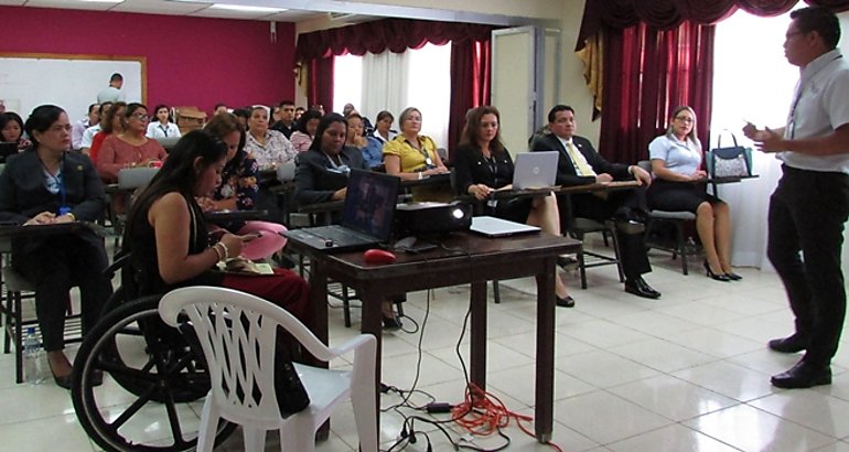 Capacitan a personal de RRHH sobre Derechos de las Personas con Discapacidad
