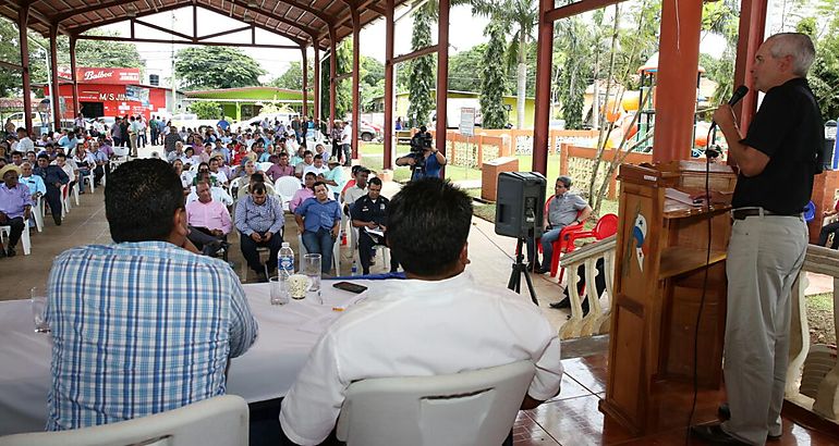 Ministro de la Presidencia lvaro Alemn particip del Consejo Provincial de Veraguas