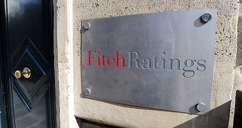 Placa Fitch Ratings 