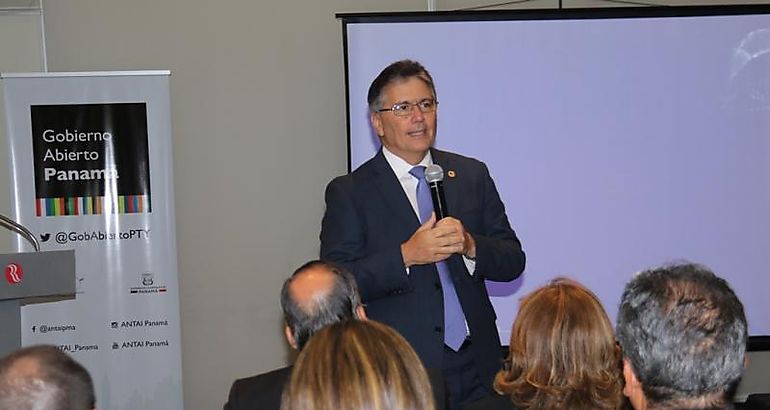 Ing Irvin A Halman Administrador General de la AIG