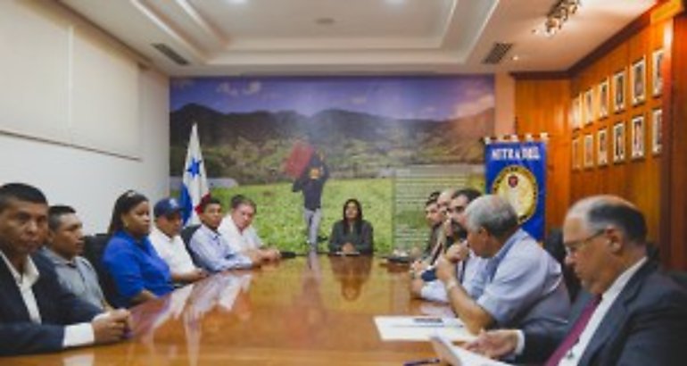 900 trabajadores cuentan con nuevo convenio colectivo