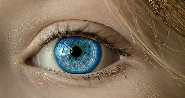 Ojo azul