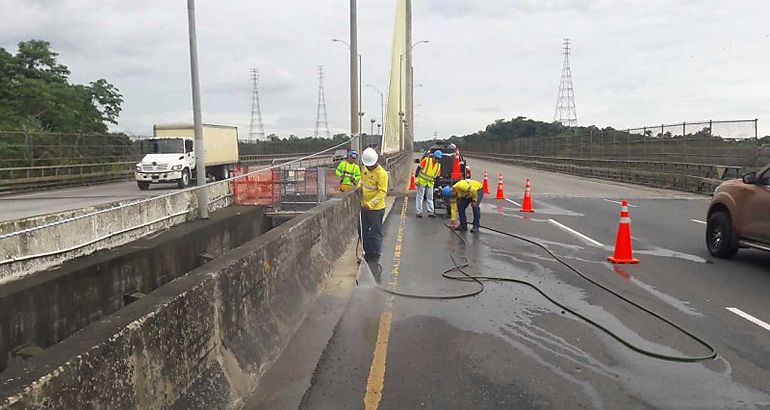 Inspeccin nivel III realizada en Puente Centenario