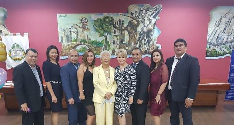 Colaboradores del MIDA culminan diplomado 