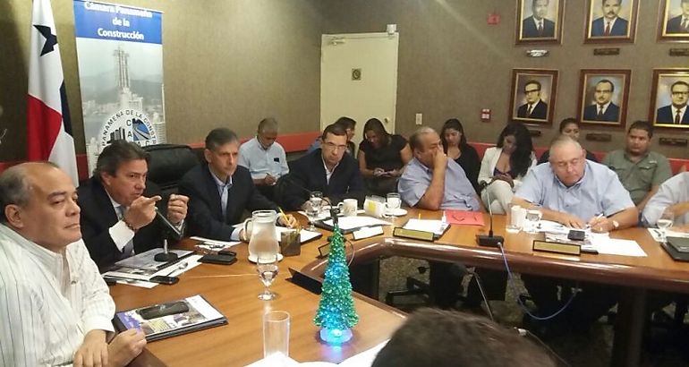 Ministro presenta detalles del Cuarto Puente sobre el Canal ante la  CAPAC